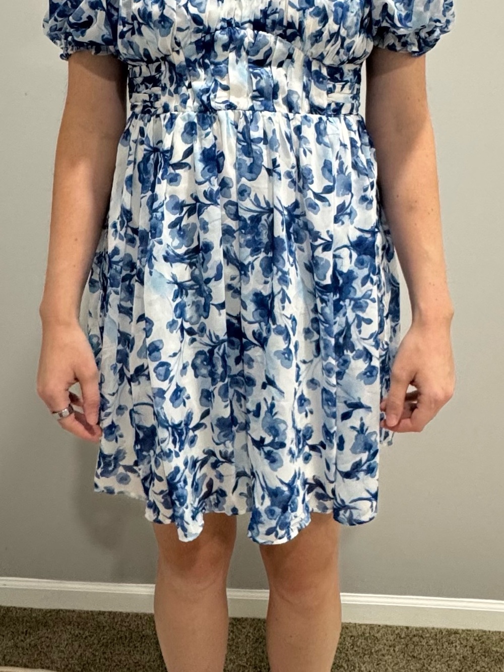 Blue Floral Puff-Sleeve Dress Size Medium